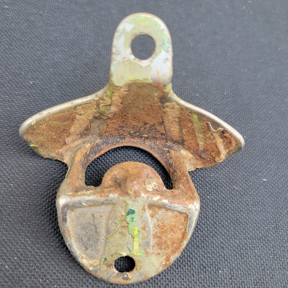 Vintage Coca Cola Bottle Opener ~ Great for Outdoor Bar Cart ~ Antique? ~ As-Is! - Picture 6 of 14